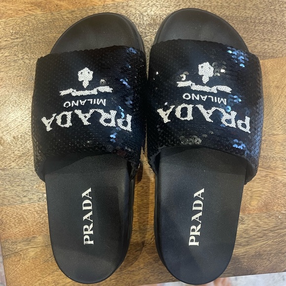Prada sandals. Black. Never worn. Comes with box and duffel bag - Picture 3 of 5